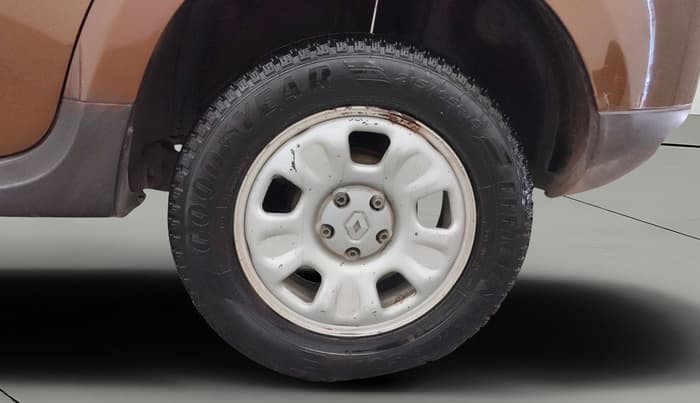 2013 Renault Duster RXL PETROL, Petrol, Manual, 90,873 km, Left Rear Wheel