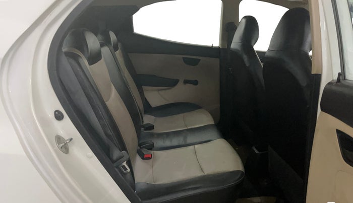 2014 Hyundai Eon ERA +, Petrol, Manual, 44,601 km, Right Side Rear Door Cabin