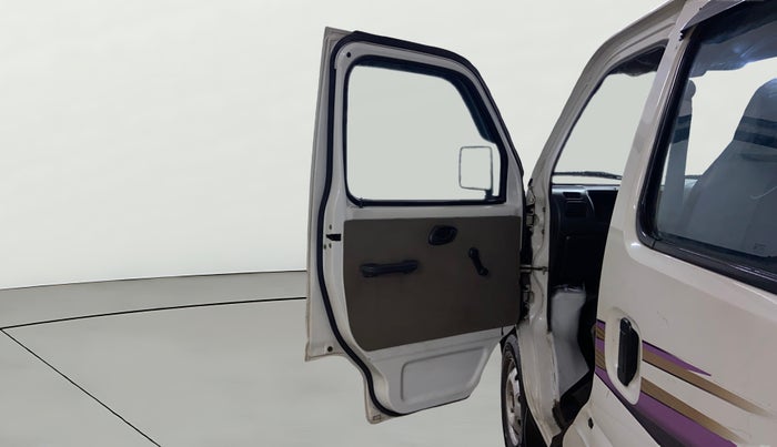 2016 Maruti Eeco 5 STR WITH A/C+HTR, CNG, Manual, 66,563 km, LHS Front Door