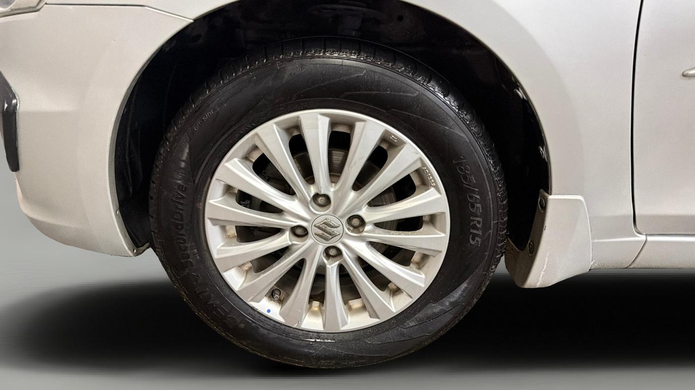 2015 Maruti Ciaz ZXI AT, Petrol, Automatic, 44,275 km, Left Front Wheel
