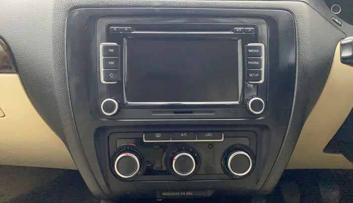 2013 Volkswagen Jetta HIGHLINE TDI, Diesel, Manual, 1,29,036 km, Air Conditioner