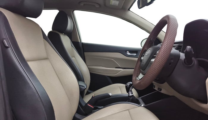 2018 Hyundai Verna 1.6 VTVT SX O, Petrol, Manual, 1,11,324 km, Right Side Front Door Cabin