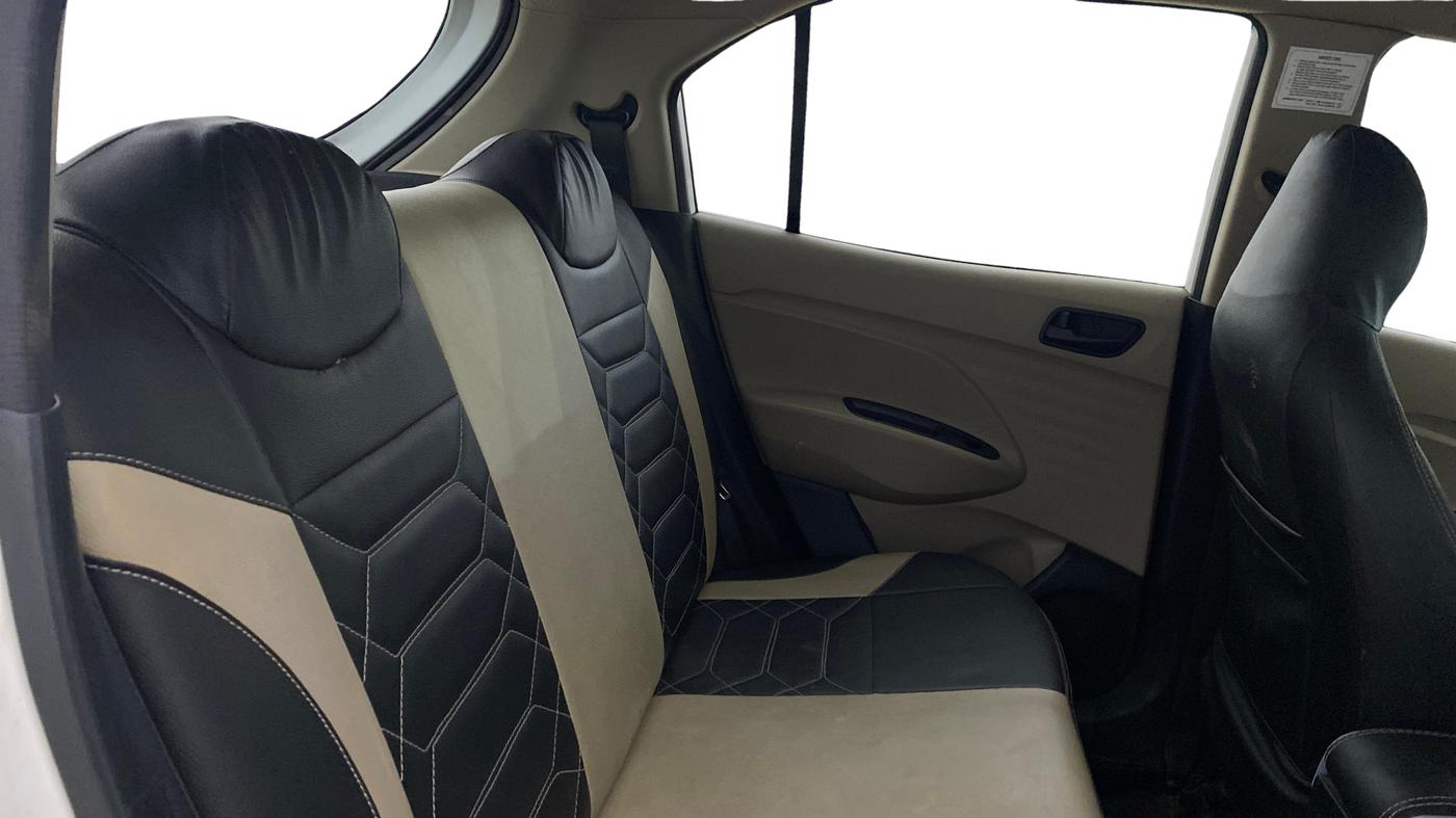 2021 Hyundai NEW SANTRO SPORTZ EXECUTIVE MT CNG, CNG, Manual, 33,212 km, Right Side Rear Door Cabin