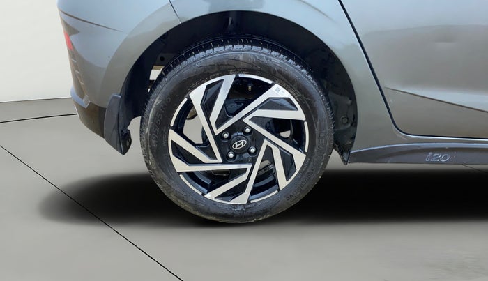 2023 Hyundai NEW I20 ASTA (O) 1.2 IVT, Petrol, Automatic, 11,135 km, Right Rear Wheel