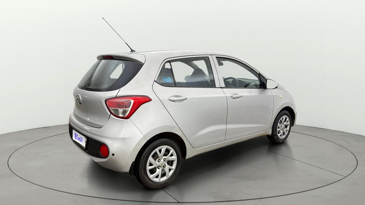 2018 Hyundai Grand i10 MAGNA 1.2 KAPPA VTVT, Petrol, Manual, 48,515 km, Right Back Diagonal