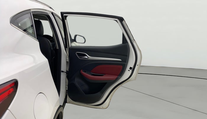 2022 MG ASTOR SAVVY 1.3 TURBO AT S RED, Petrol, Automatic, 27,333 km, RHS Rear Door