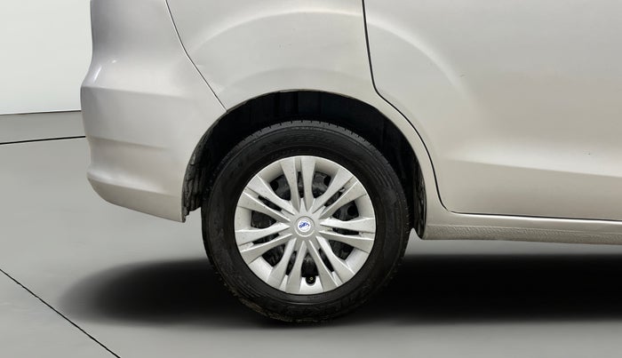 2017 Maruti Ertiga VXI CNG, CNG, Manual, 1,23,055 km, Right Rear Wheel