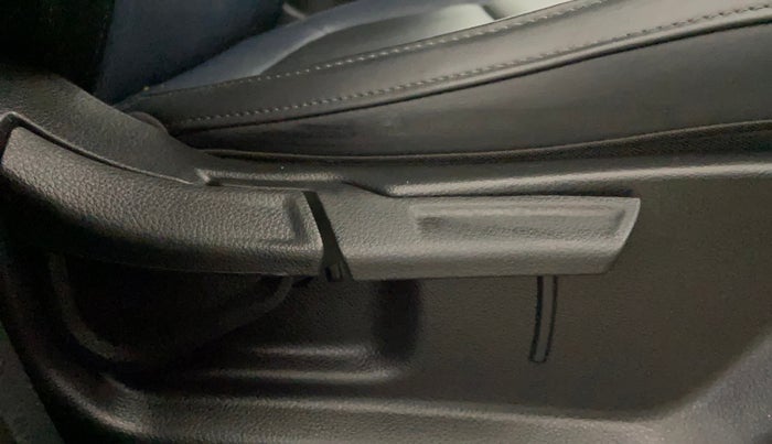 2024 KIA CARENS Premium (O) 1.5 Petrol 7 STR, Petrol, Manual, 9,445 km, Driver Side Adjustment Panel
