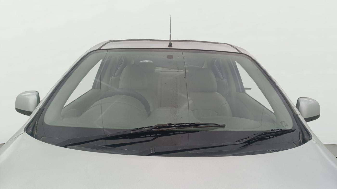 2013 Renault Scala RXZ DIESEL, Diesel, Manual, 84,071 km, Front Windshield
