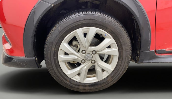 2024 Maruti Swift ZXi AMT, Petrol, Automatic, 21,406 km, Left Front Wheel