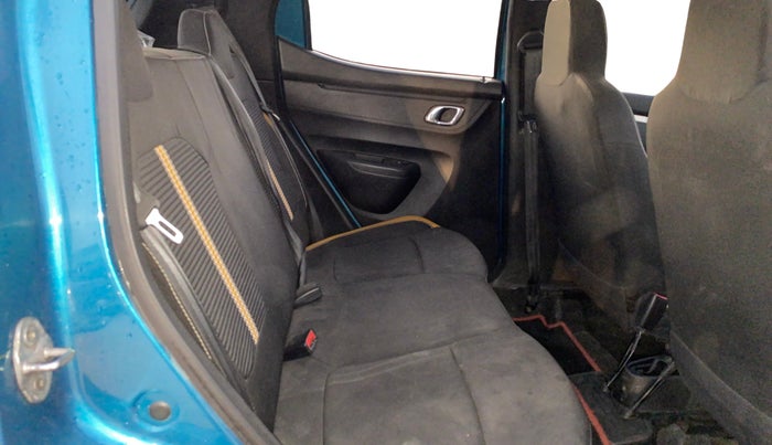 2022 Renault Kwid CLIMBER MT 1.0, Petrol, Manual, 90,449 km, Right Side Rear Door Cabin