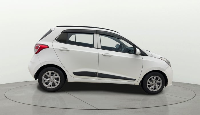 2017 Hyundai Grand i10 SPORTZ 1.2 KAPPA VTVT, Petrol, Manual, 83,853 km, Right Side View