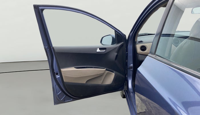 2015 Hyundai Xcent S 1.2, Petrol, Manual, 1,00,412 km, LHS Front Door