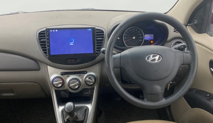 2016 Hyundai i10 SPORTZ 1.1, Petrol, Manual, 43,144 km, Steering Wheel Close Up