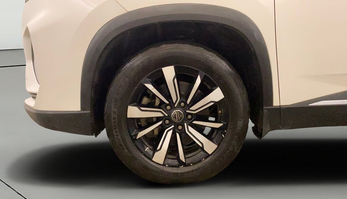 2020 MG HECTOR PLUS SHARP 1.5 PETROL TURBO DCT 6-STR, Petrol, Automatic, 65,948 km, Left Front Wheel