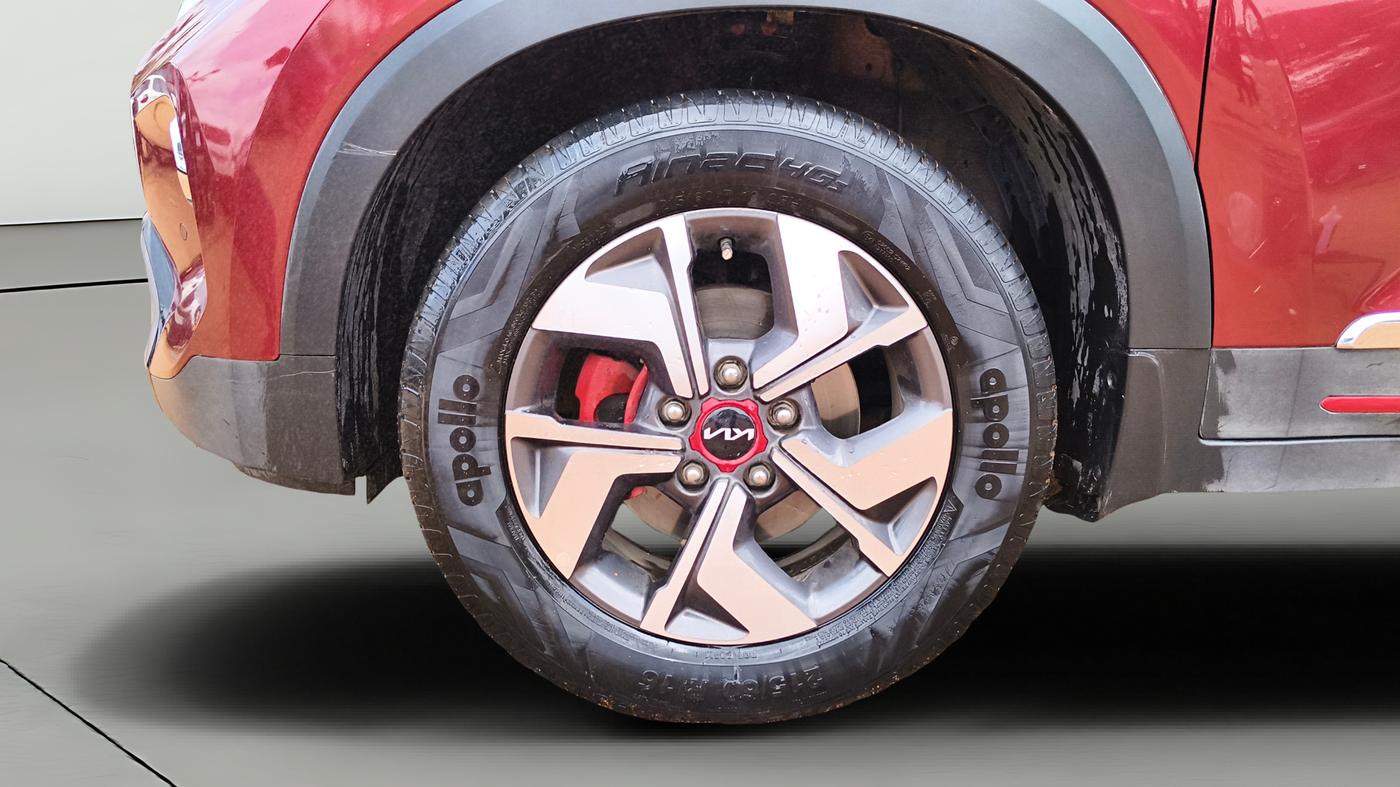 2023 KIA SONET GTX PLUS 1.5 AT, Diesel, Automatic, 32,420 km, Left Front Wheel