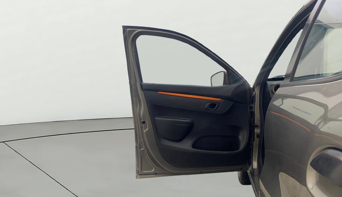 2017 Renault Kwid CLIMBER 1.0 AMT, Petrol, Automatic, 42,870 km, LHS Front Door