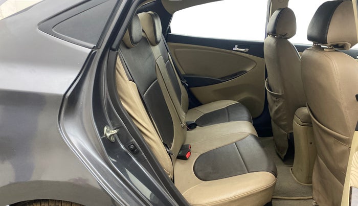 2013 Hyundai Verna FLUIDIC 1.6 VTVT SX, Petrol, Manual, 51,992 km, Right Side Rear Door Cabin