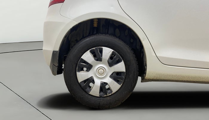 2016 Maruti Swift VXI, Petrol, Manual, 88,564 km, Right Rear Wheel