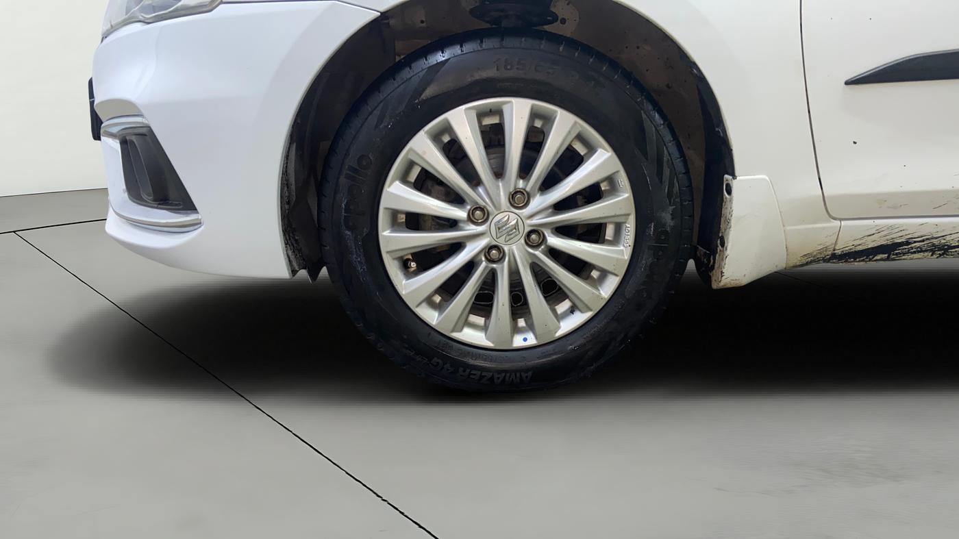 2021 Maruti Ciaz DELTA 1.5 SHVS MT PETROL, Petrol, Manual, 43,924 km, Left Front Wheel