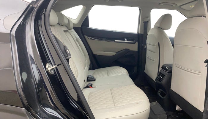 2022 KIA SELTOS HTX IVT 1.5 PETROL, Petrol, Automatic, 46,482 km, Right Side Rear Door Cabin