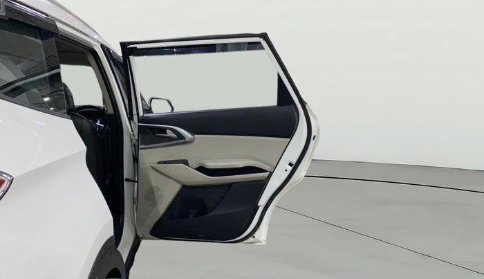 2023 KIA CARENS PRESTIGE 1.5 PETROL 7 STR, Petrol, Manual, 22,338 km, RHS Rear Door