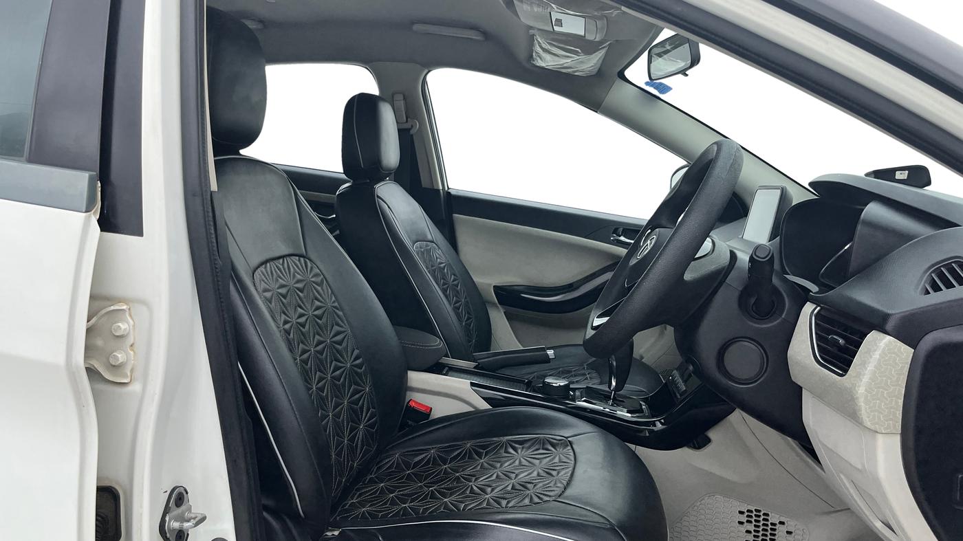 2020 Tata NEXON XZA PLUS PETROL, Petrol, Automatic, 73,067 km, Right Side Front Door Cabin