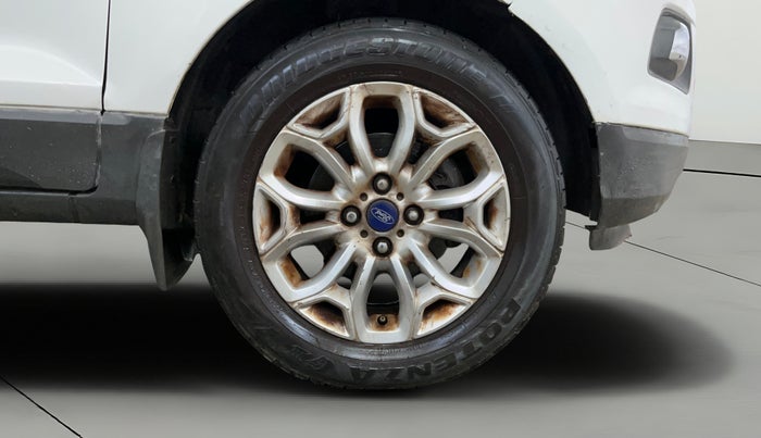 2014 Ford Ecosport TITANIUM 1.0L ECOBOOST, Petrol, Manual, 1,42,995 km, Right Front Wheel