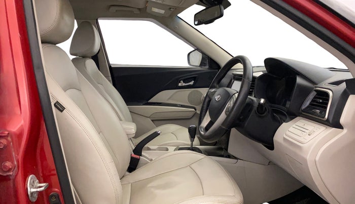 2020 Mahindra XUV300 W8 1.5 DIESEL, Diesel, Manual, 91,617 km, Right Side Front Door Cabin