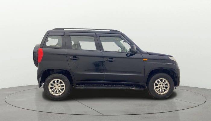 2016 Mahindra TUV300 T8, Diesel, Manual, 82,126 km, Right Side View