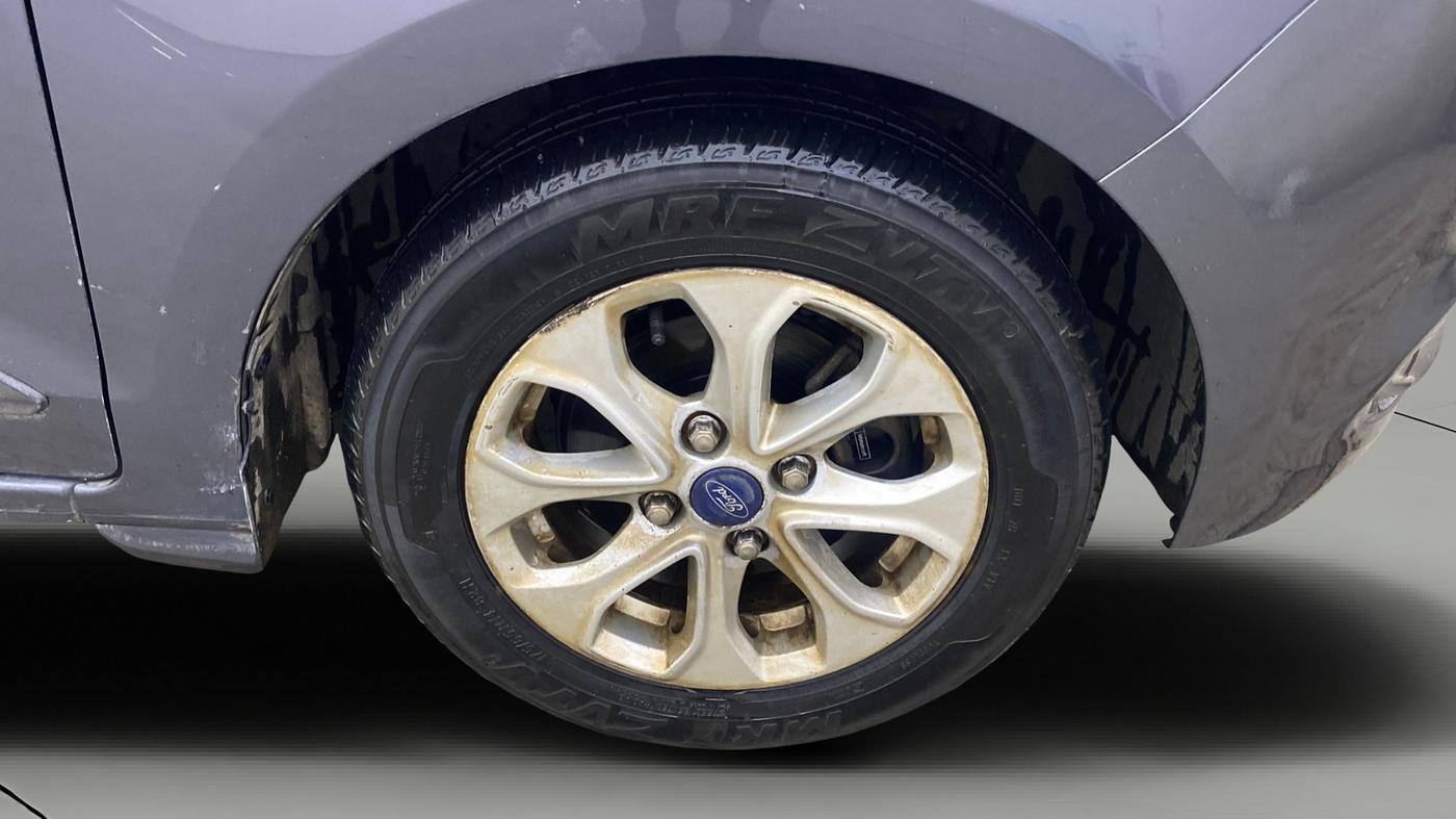 2018 Ford Figo Aspire TITANIUM 1.2 PETROL, Petrol, Manual, 50,209 km, Right Front Wheel