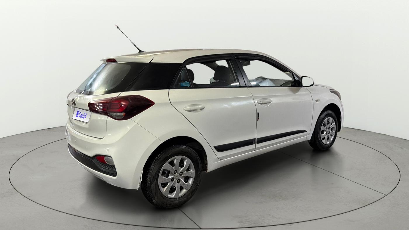 2019 Hyundai Elite i20 MAGNA PLUS 1.2, CNG, Manual, 81,896 km, Right Back Diagonal