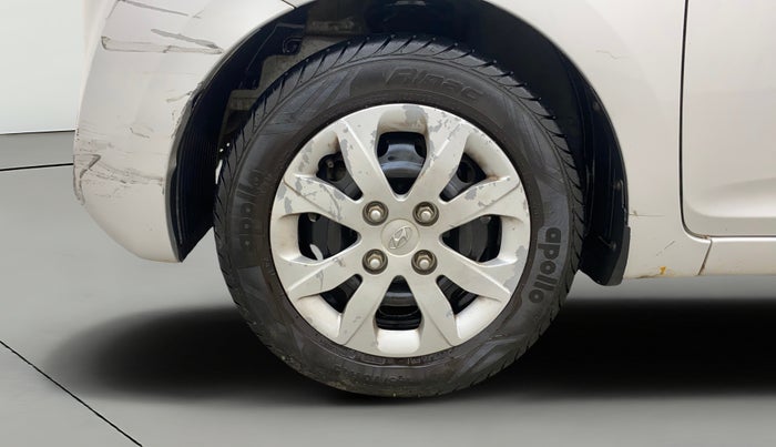 2017 Hyundai Eon MAGNA +, Petrol, Manual, 83,187 km, Left Front Wheel