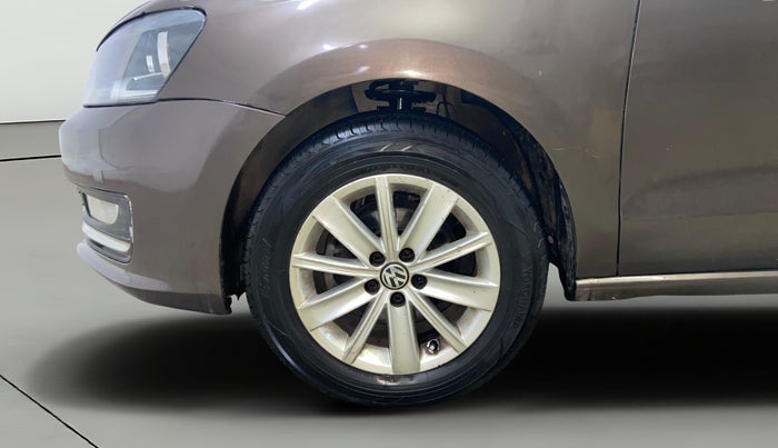 2016 Volkswagen Vento HIGHLINE 1.6 MPI, Petrol, Manual, 88,515 km, Left Front Wheel