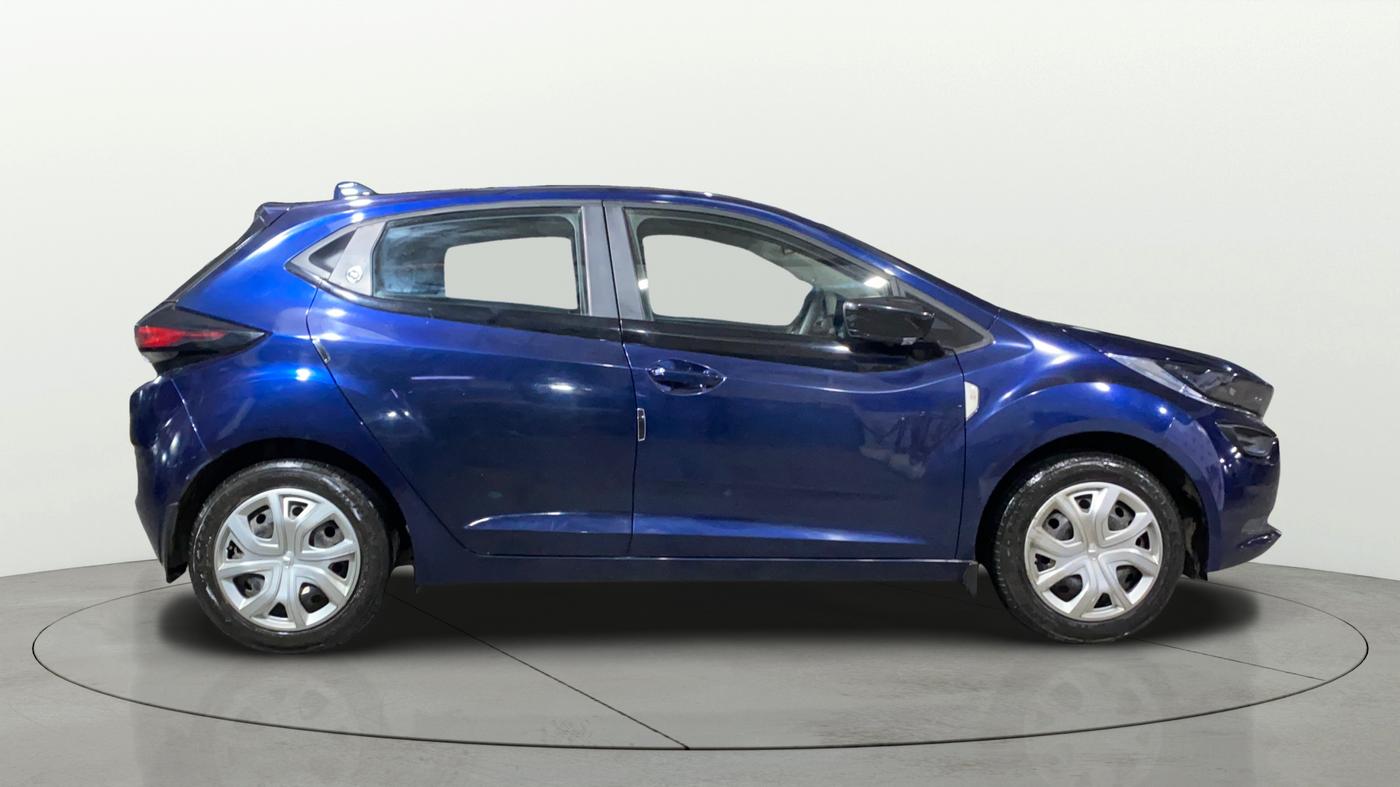 2023 Tata ALTROZ XM PLUS SUNROOF, CNG, Manual, 16,224 km, Right Side View