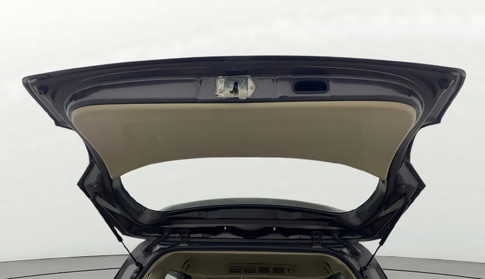 2016 Maruti Ertiga ZXI, Petrol, Manual, 86,966 km, Boot Door Open