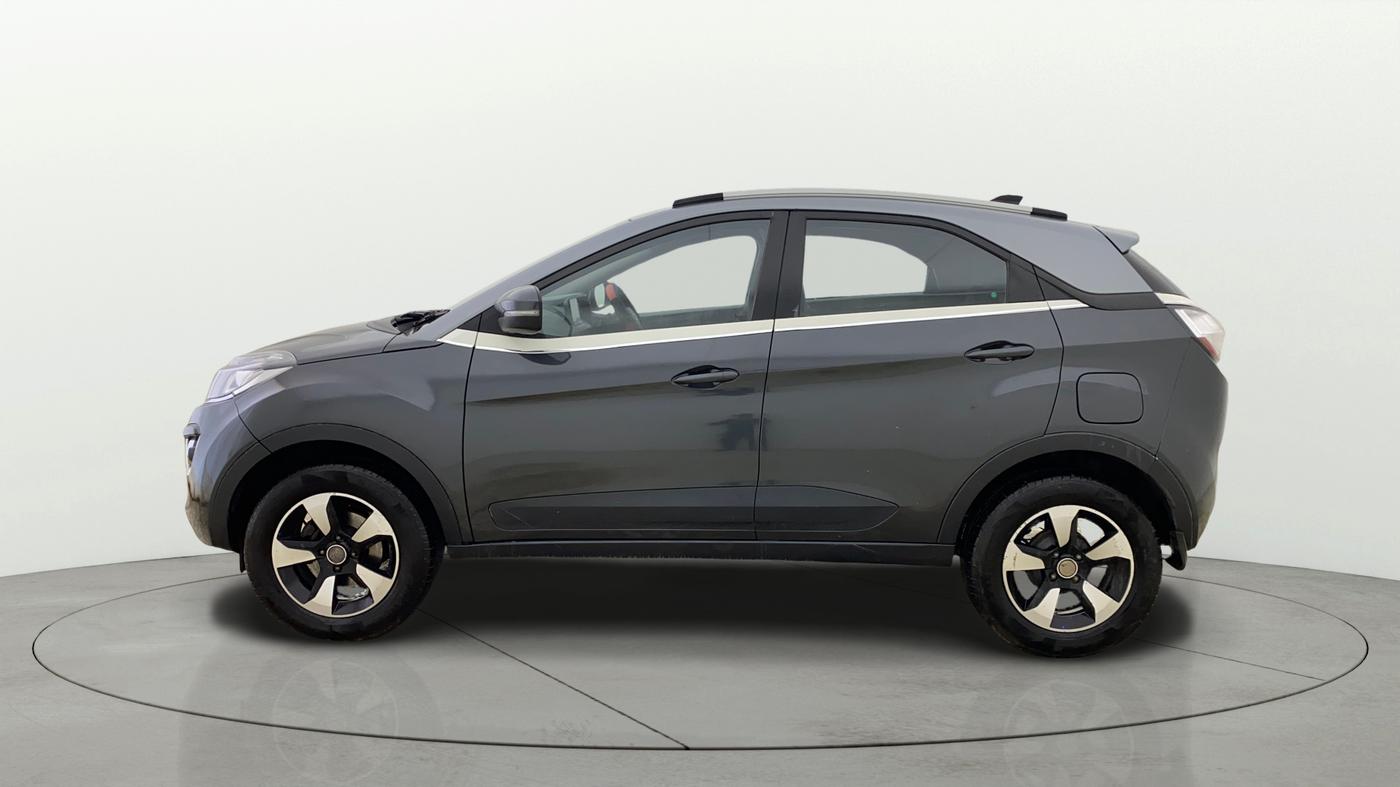2018 Tata NEXON XZA PLUS DIESEL DUAL TONE, Diesel, Automatic, 1,34,209 km, Left Side