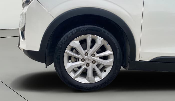 2021 Mahindra XUV300 W8 1.2 PETROL, Petrol, Manual, 38,257 km, Left Front Wheel