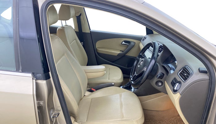 2017 Volkswagen Vento HIGHLINE PETROL AT, Petrol, Automatic, 75,987 km, Right Side Front Door Cabin