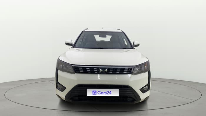 2023 Mahindra XUV300 W6 1.5 DIESEL AMT, Diesel, Automatic, 56,070 km, Front