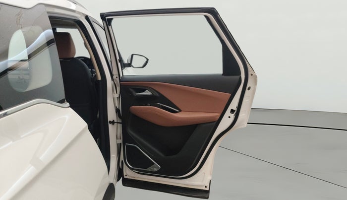 2023 MG HECTOR PLUS SAVVY PRO 1.5 TURBO CVT 7 STR, Petrol, Automatic, 44,800 km, RHS Rear Door