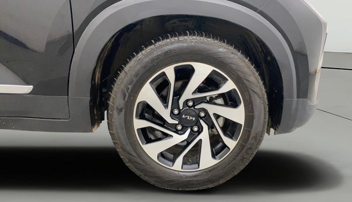 2024 KIA SONET HTE (O) 1.2 Petrol MT, Petrol, Manual, 4,952 km, Right Front Wheel