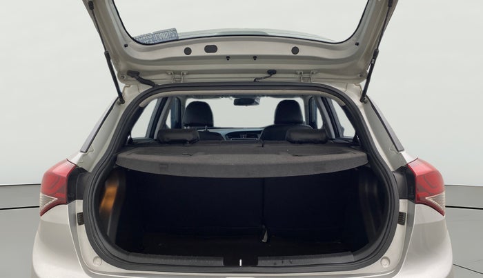 2016 Hyundai i20 Active 1.2 SX, Petrol, Manual, 45,274 km, Boot Open Zoomed View