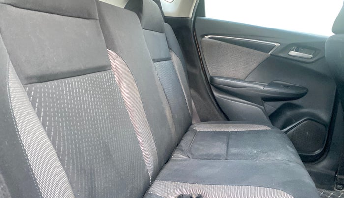 2017 Honda WR-V 1.2L I-VTEC VX MT, CNG, Manual, 1,04,053 km, Right Side Rear Door Cabin