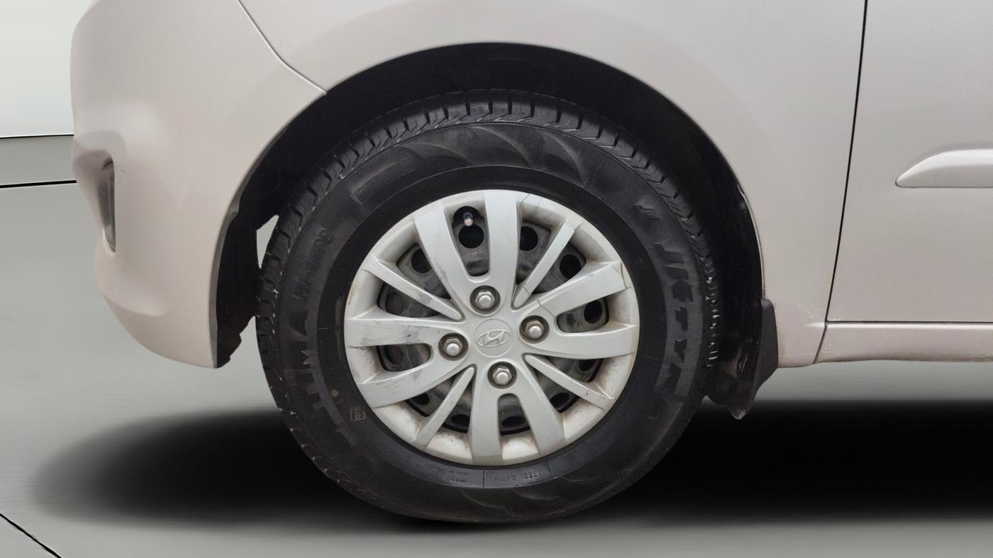 2013 Hyundai i10 SPORTZ 1.2, Petrol, Manual, 99,344 km, Left Front Wheel