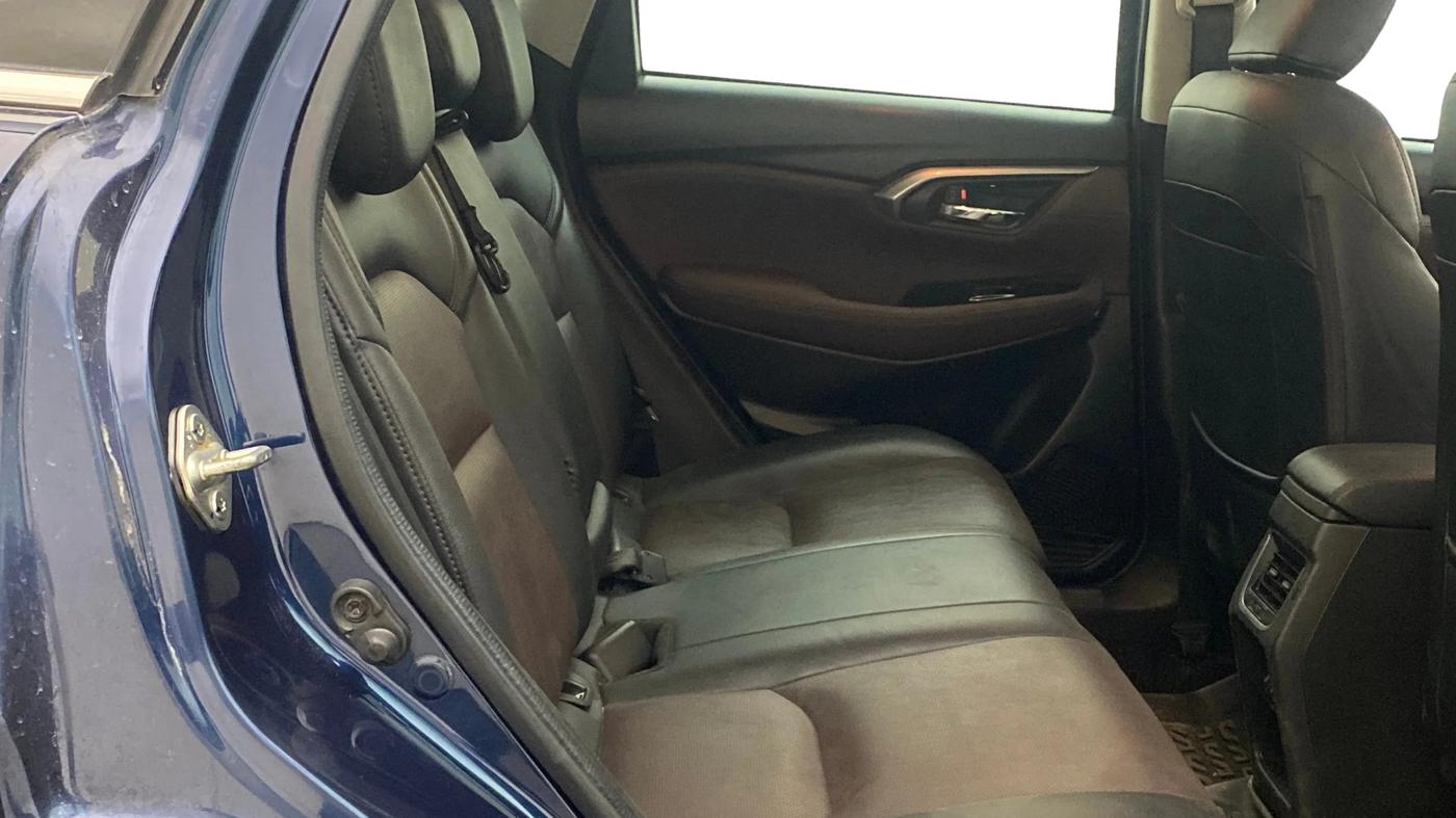 2022 Maruti Grand Vitara ALPHA SMART HYBRID AT, Petrol, Automatic, 91,661 km, Right Side Rear Door Cabin