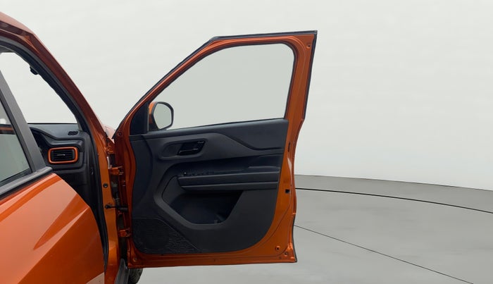 2022 Tata PUNCH ADVENTURE MT, Petrol, Manual, 13,004 km, RHS Front Door