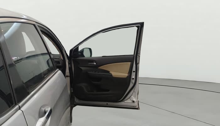 2015 Honda CRV 2.4L 2WD AT, Petrol, Automatic, 1,04,498 km, RHS Front Door