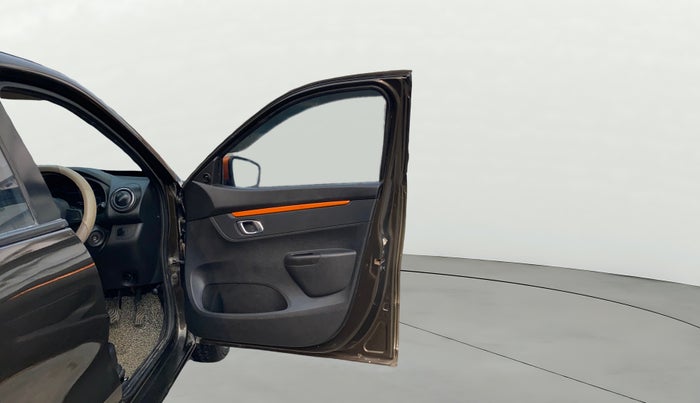 2020 Renault Kwid CLIMBER 1.0 (O), Petrol, Manual, 33,217 km, RHS Front Door