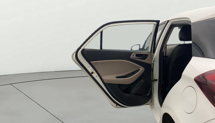 2016 Hyundai Elite i20 SPORTZ 1.2, Petrol, Manual, 1,10,423 km, LHS Rear Door